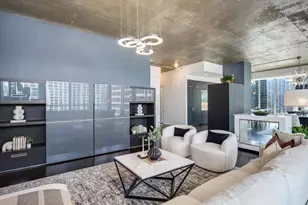 550 N St Clair St, Chicago, IL 60611 - Photo 8