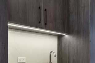 2055 W Race Ave, Chicago, IL 60612 - Photo 6