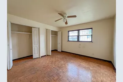 7727 S Colfax Avenue, Chicago, IL 60649 - Photo 4