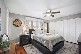 9N930 Koshare Cir, Elgin, IL 60124 - Photo 14