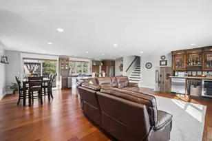 9N930 Koshare Cir, Elgin, IL 60124 - Photo 8