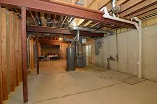 39W380 Armstrong Ln, Geneva, IL 60134 - Photo 36