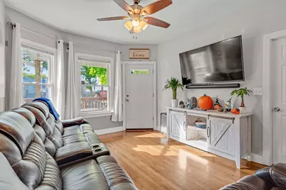 2053 N Lavergne Avenue, Chicago, IL 60639 - Photo 4