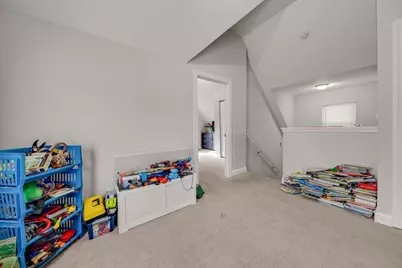 2053 N Lavergne Avenue, Chicago, IL 60639 - Photo 20