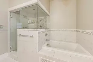 2401 N Janssen Ave, Chicago, IL 60614 - Photo 24