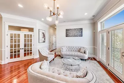 2401 N Janssen Avenue #402, Chicago, IL 60614 - Photo 6