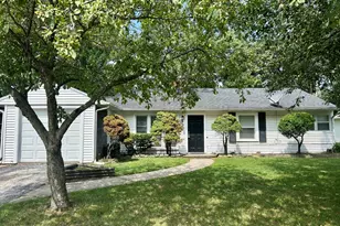 308 Shabbona Dr, Park Forest, IL 60466 - Photo 1