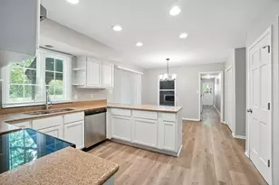 5N400 Fence Rail Ct, Saint Charles, IL 60175 - Photo 12