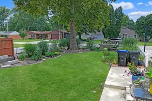 802 S Mercer Ave, Bloomington, IL 61701 - Photo 66