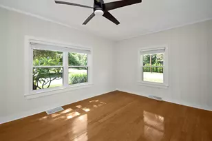 802 S Mercer Ave, Bloomington, IL 61701 - Photo 34