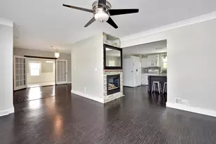 802 S Mercer Ave, Bloomington, IL 61701 - Photo 14