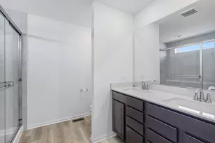 413 Hathaway Ln, Oswego, IL 60543 - Photo 8