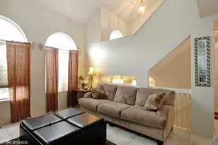 2237 Dawson Ln, Algonquin, IL 60102 - Photo 2