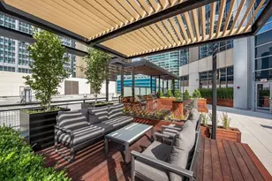 512 N McClurg Ct, Chicago, IL 60611 - Photo 40