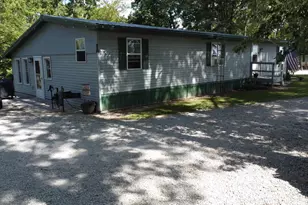 1500 E 2400 N Road N, Ashkum, IL 60911 - Photo 2