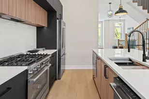 3249 S Calumet Ave, Chicago, IL 60616 - Photo 10