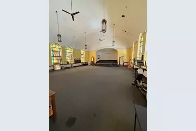 10324 S Avenue J, Chicago, IL 60617 - Photo 2