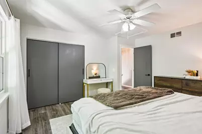 10133 W Wadsworth Road, Beach Park, IL 60099 - Photo 10