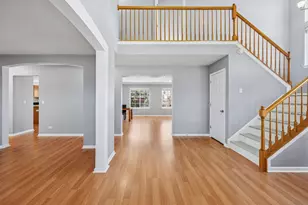 1480 Tudor Dr, Mundelein, IL 60060 - Photo 2