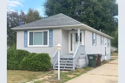 406 S Jackson Street, Gardner, IL 60424 - Photo 1