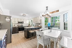 560 Renee Ct, Geneva, IL 60134 - Photo 14