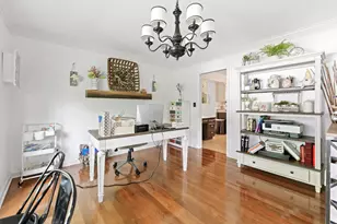 560 Renee Ct, Geneva, IL 60134 - Photo 8