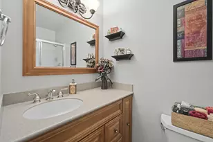 4100 N Victoria Dr, Hoffman Estates, IL 60192 - Photo 24