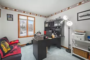 4100 N Victoria Dr, Hoffman Estates, IL 60192 - Photo 18