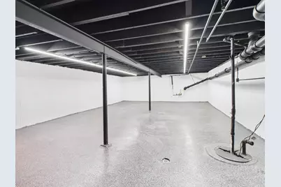 8113 N Milwaukee Avenue, Niles, IL 60714 - Photo 6