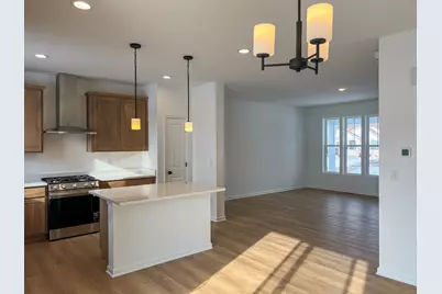 94 W Crabapple Avenue, Cortland, IL 60112 - Photo 20