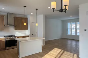 94 W Crabapple Ave, Cortland, IL 60112 - Photo 20