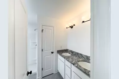 94 W Crabapple Avenue, Cortland, IL 60112 - Photo 28