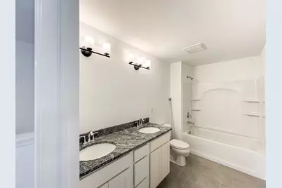 94 W Crabapple Avenue, Cortland, IL 60112 - Photo 38