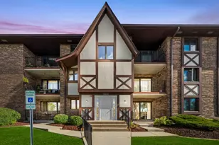 10512 Ridge Cove Dr, Chicago Ridge, IL 60415 - Photo 1