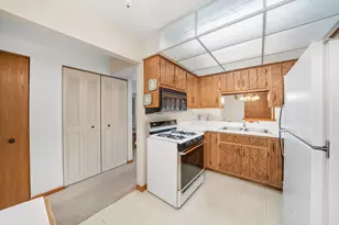 10512 Ridge Cove Dr, Chicago Ridge, IL 60415 - Photo 6