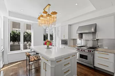 159 E Walton Place #11F, Chicago, IL 60611 - Photo 8