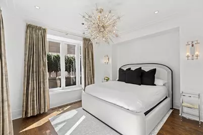 159 E Walton Place #11F, Chicago, IL 60611 - Photo 10