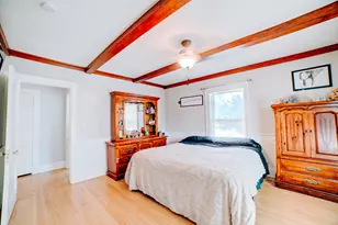 425 S 4th St, Watseka, IL 60970 - Photo 36