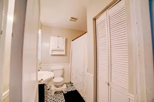 425 S 4th St, Watseka, IL 60970 - Photo 42