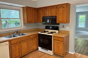 848 Birchbark Trail, Carol Stream, IL 60188 - Photo 6