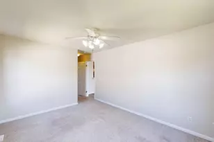 615 Erin Dr, Champaign, IL 61822 - Photo 14