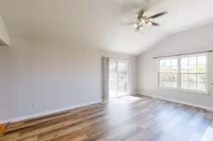 615 Erin Dr, Champaign, IL 61822 - Photo 8