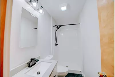 911 E Locust Street, Watseka, IL 60970 - Photo 32