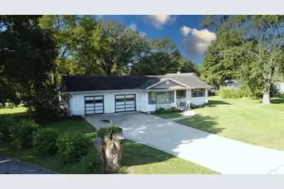 911 E Locust Street, Watseka, IL 60970 - Photo 2