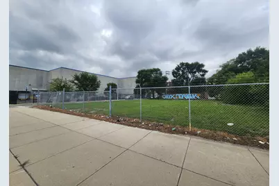 2635 W Roosevelt Road, Chicago, IL 60608 - Photo 1