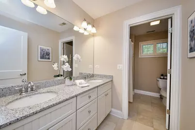 360 N Main Street, Glen Ellyn, IL 60137 - Photo 20