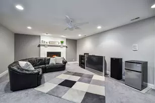 360 N Main St, Glen Ellyn, IL 60137 - Photo 28