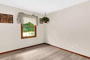 3303 Vermont Rd, Woodstock, IL 60098 - Photo 14