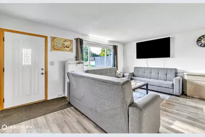 439 N Fairfield Avenue, Lombard, IL 60148 - Photo 4