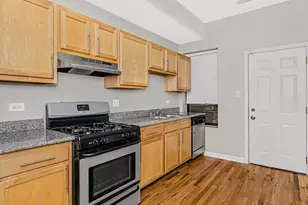 4055 S Calumet Ave, Chicago, IL 60653 - Photo 2
